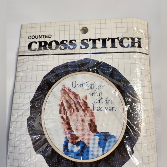 Designs for the Needle Counted Cross Stitch Kit 3018 PRAYING HANDS - Picture 3 of 13
